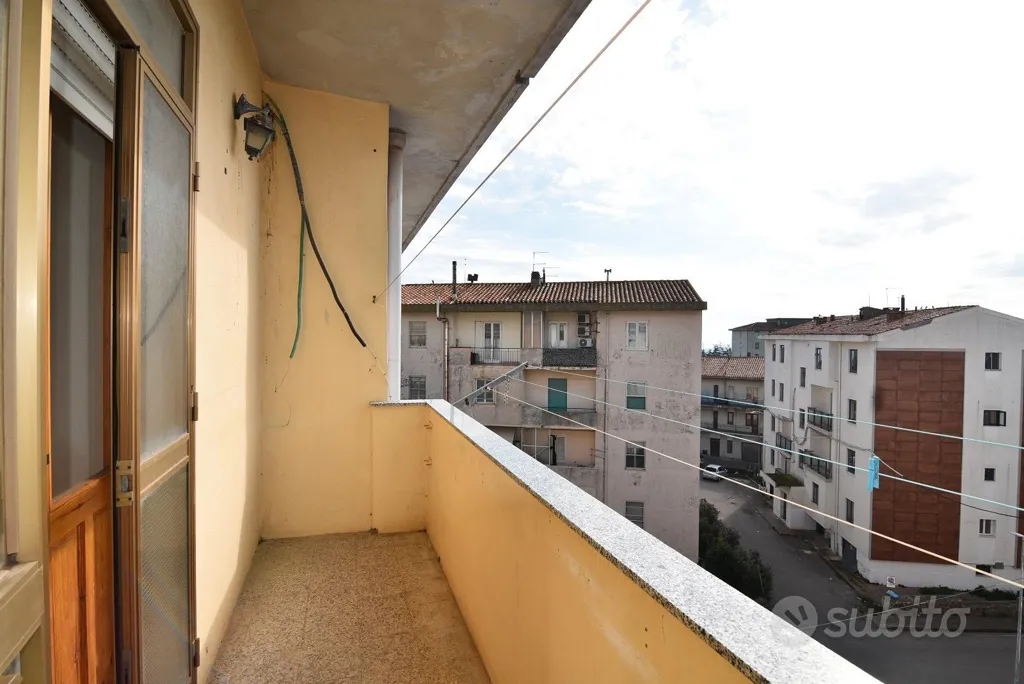 Balcon - Spacious Penthouse with Mountain View in Macomer