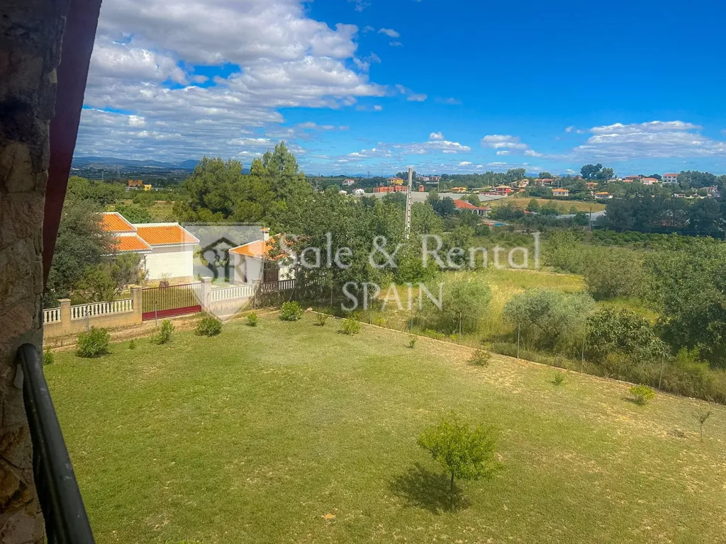 Giardino - Chalet with Pool and Terrace in Montserrat