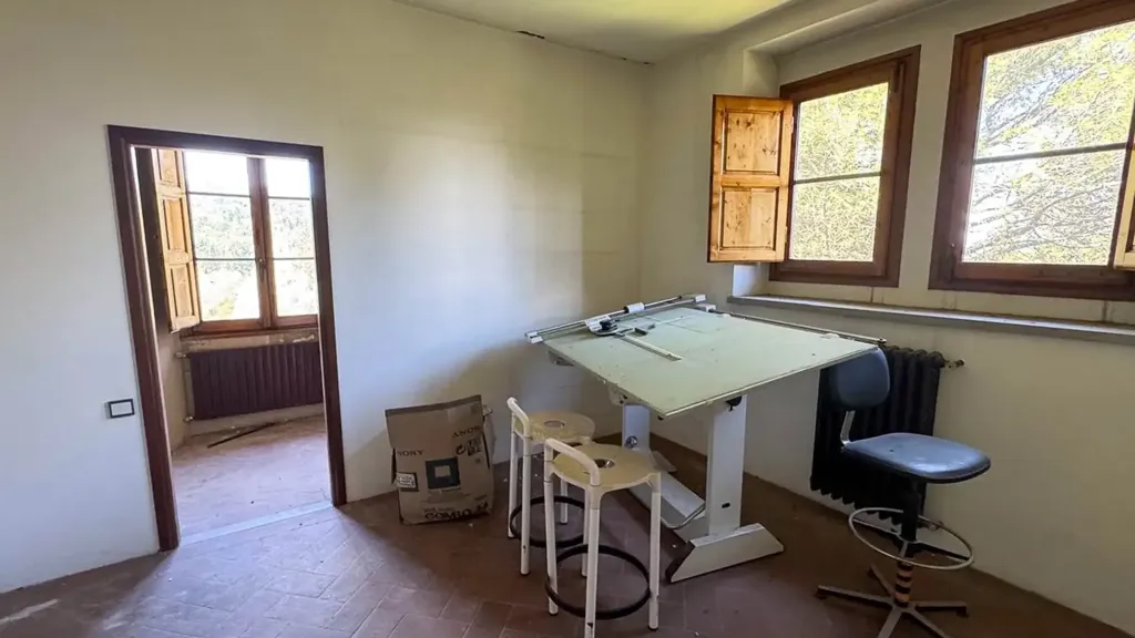 Kabinet - Historic Villa Apartment with Panoramic View in Scandicci