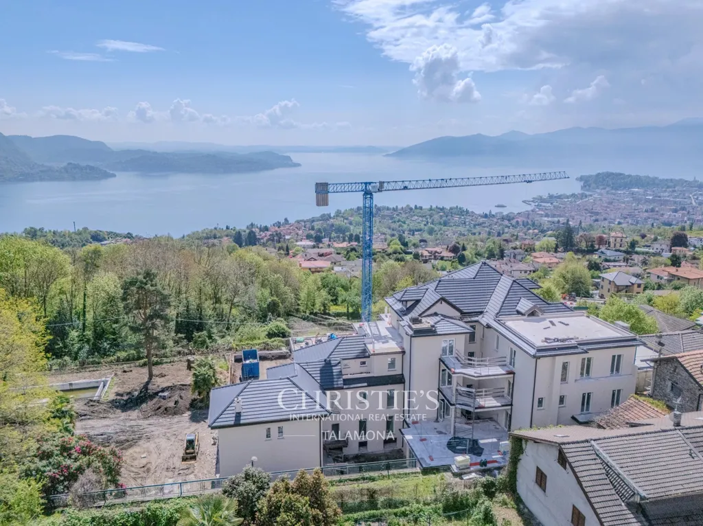 Vue aérienne - Duplex with Lake View in Arizzano