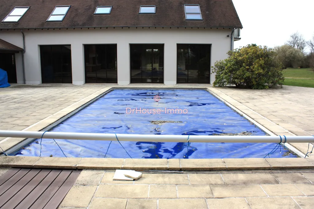 Piscine - Maison de 8 Chambres avec Piscine à Coullons