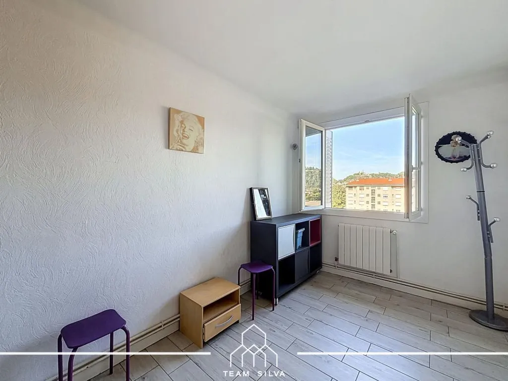 Camere da letto - T3 Flat with Balcony and View in Sainte Colombe