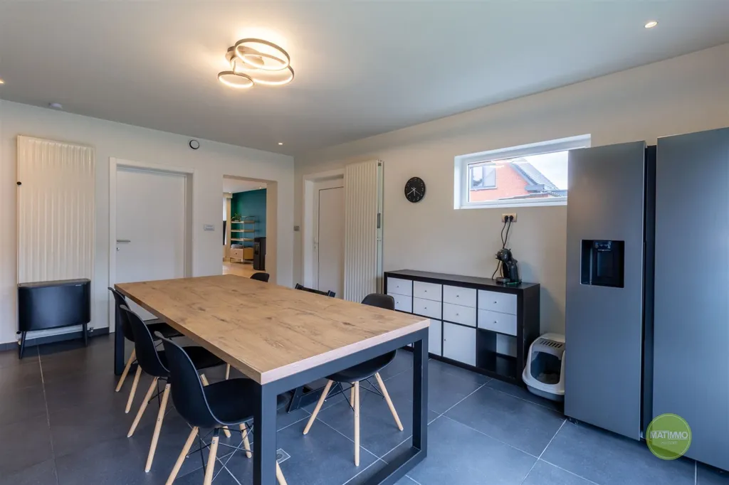 Sala da pranzo - House with Large Garden in Mol