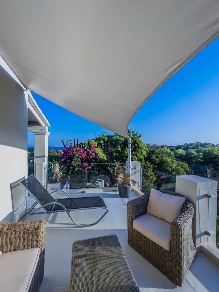 Terrasse - Luxury Villa with Sea View in Cap Martinet