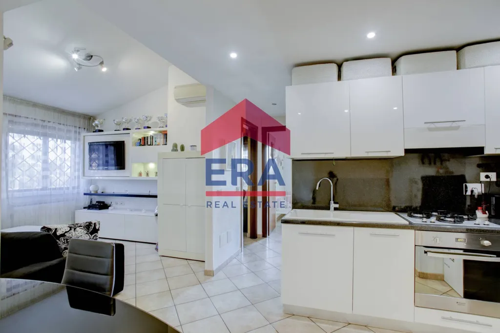 Cuisine - Apartment with Balcony in Central Infernetto, Rome