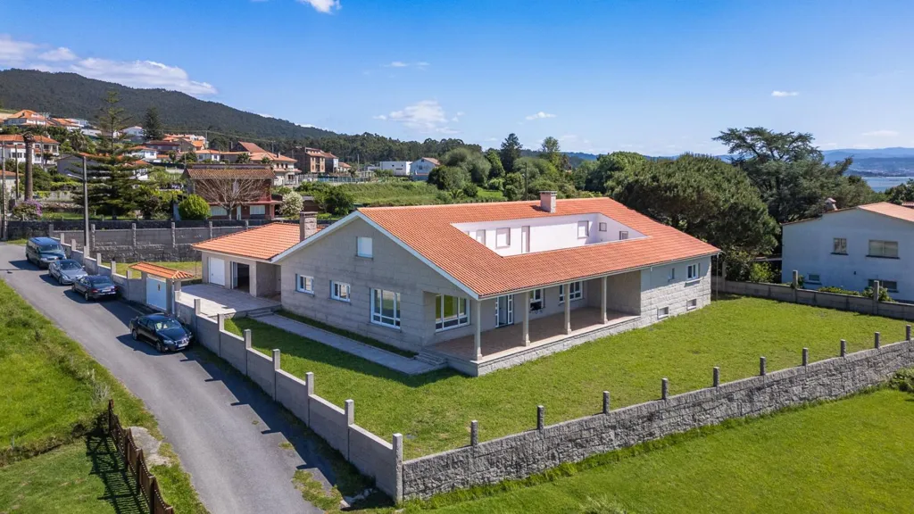 Õhuvaade - New Villa with Sea Views in Poio