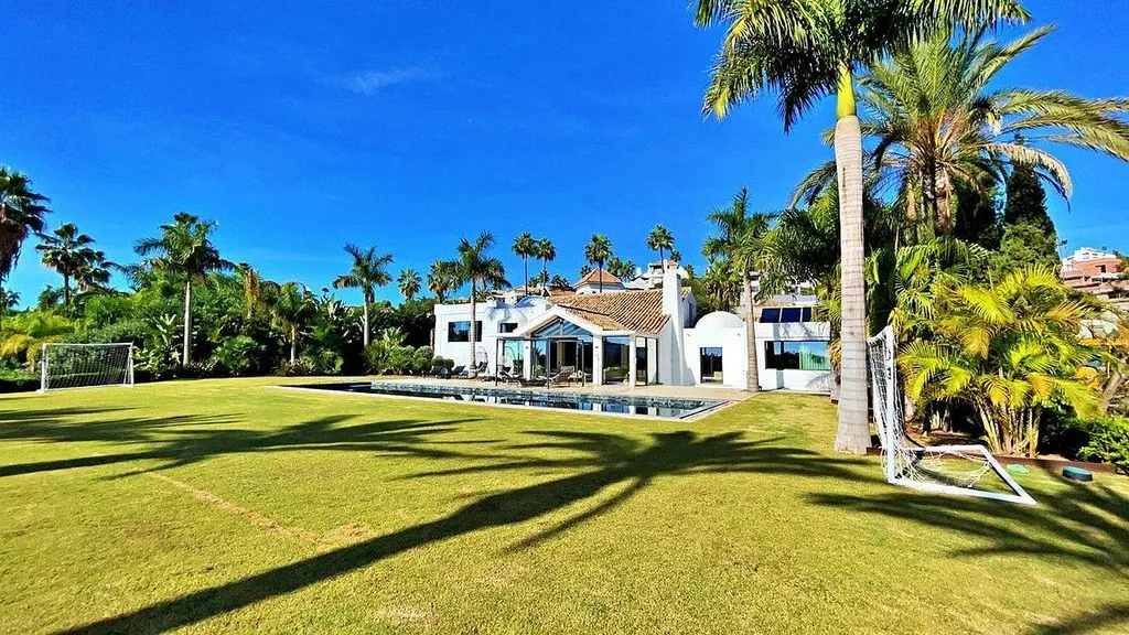 Garden - Reform Villa with Pool and Terrace in Benahavís