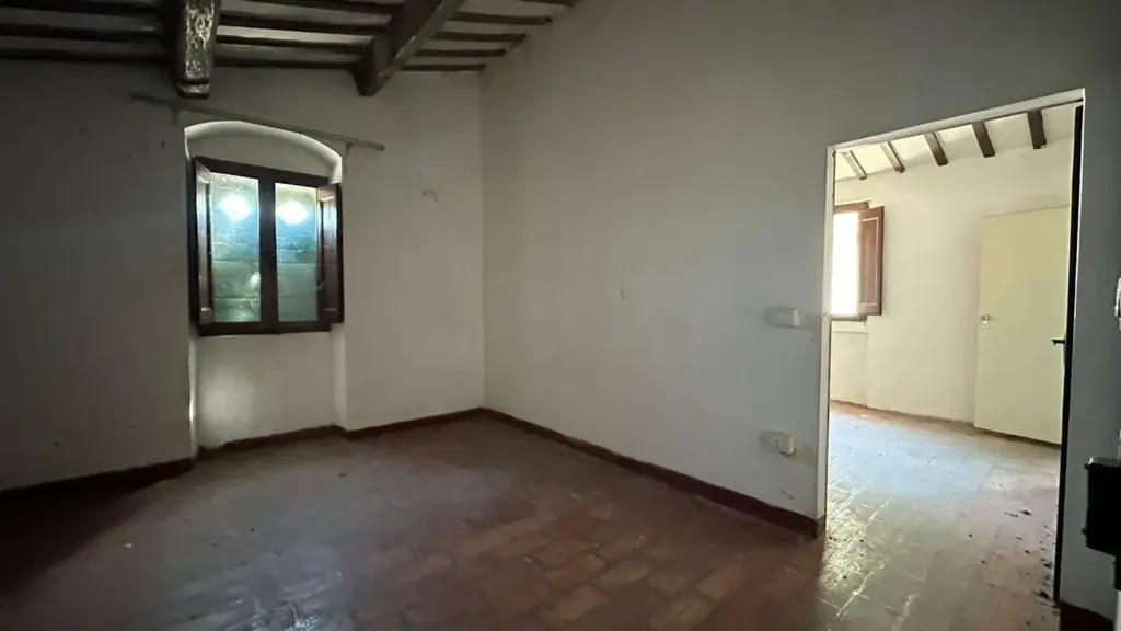 Pièces - Cottage for Renovation in Crocicchio, Gualdo Tadino