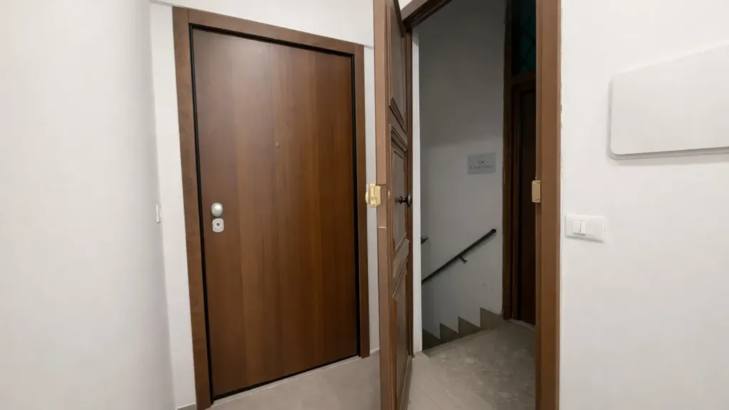 Hallway - Rustic Apartment with Balcony in Palermo