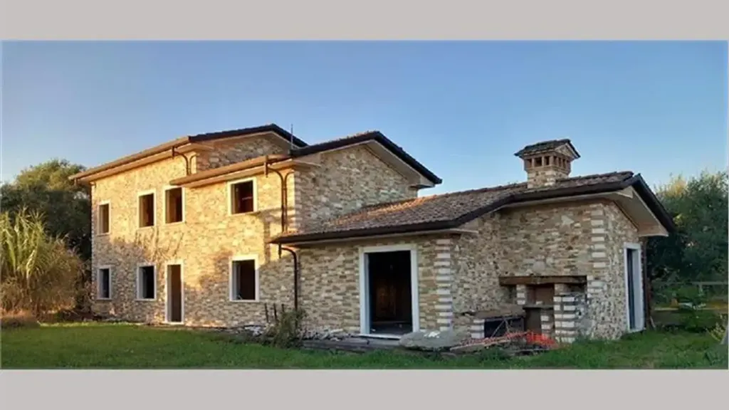 Välivaade - Newly Built Stone Villa in Forte Dei Marmi