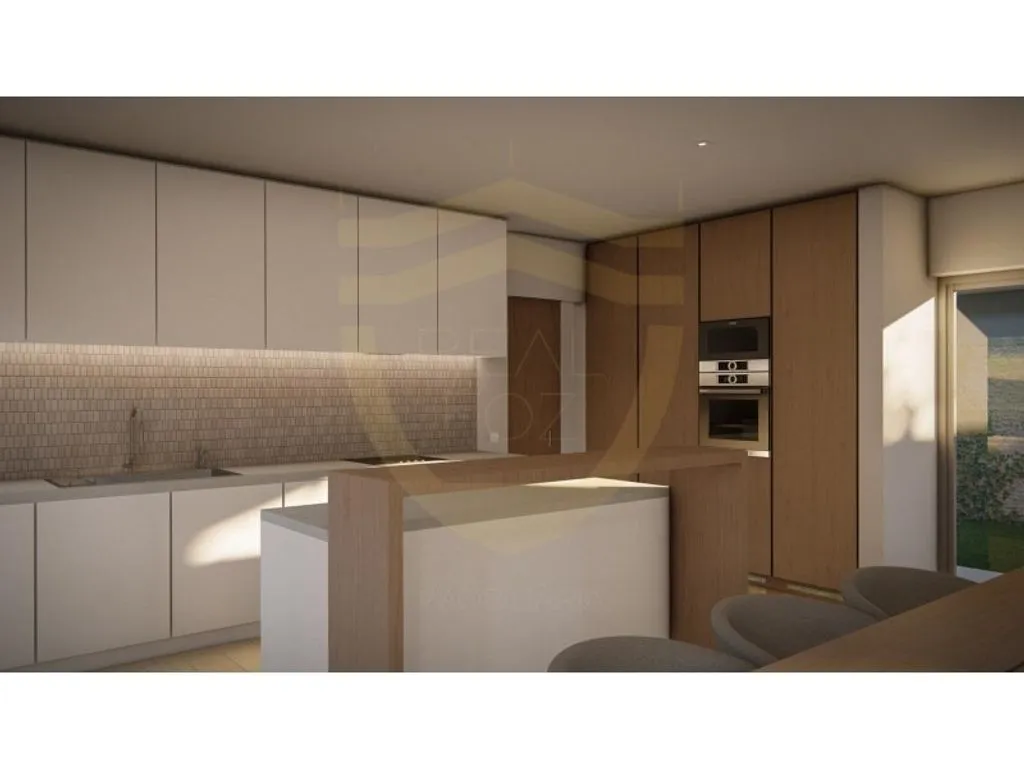 Modern House with Pool in Figueira da Foz