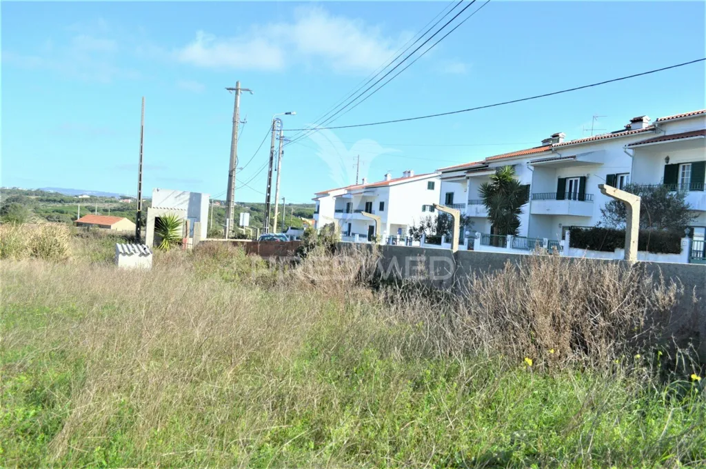 Garden - Urban Plot with Construction Potential in São João das Lampas