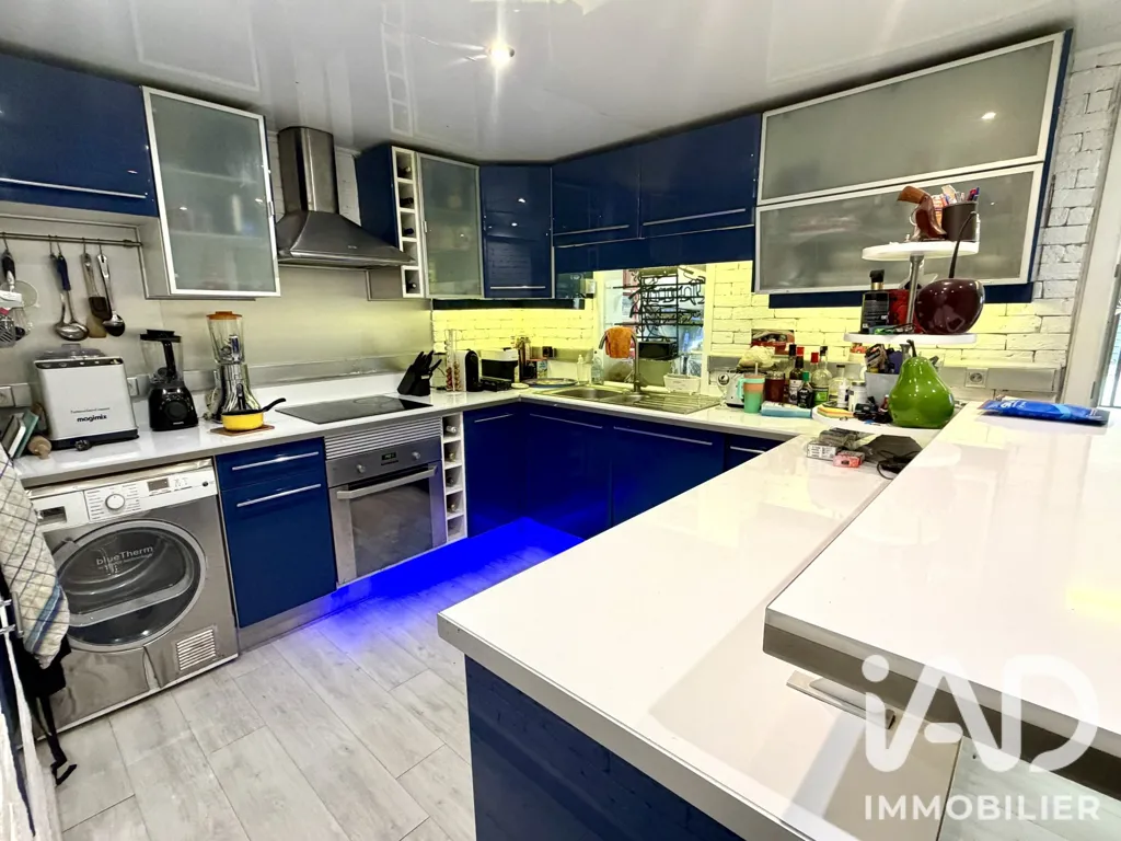 Cuisine - Maison Rénovée avec Piscine à Puget-Sur-Argens