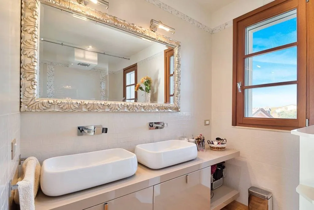 Salles de bain - Modern Villa with Pool in Lido di Camaiore