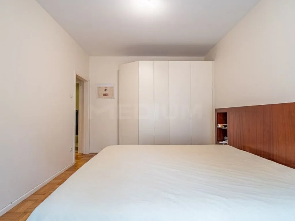 Bedrooms - Luxury Flat with South/North Orientation in Porto