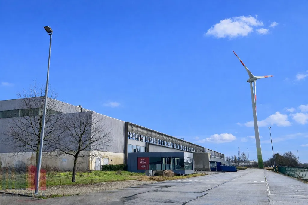 Extérieur - Bâtiment Industriel Stratégique à Beringen