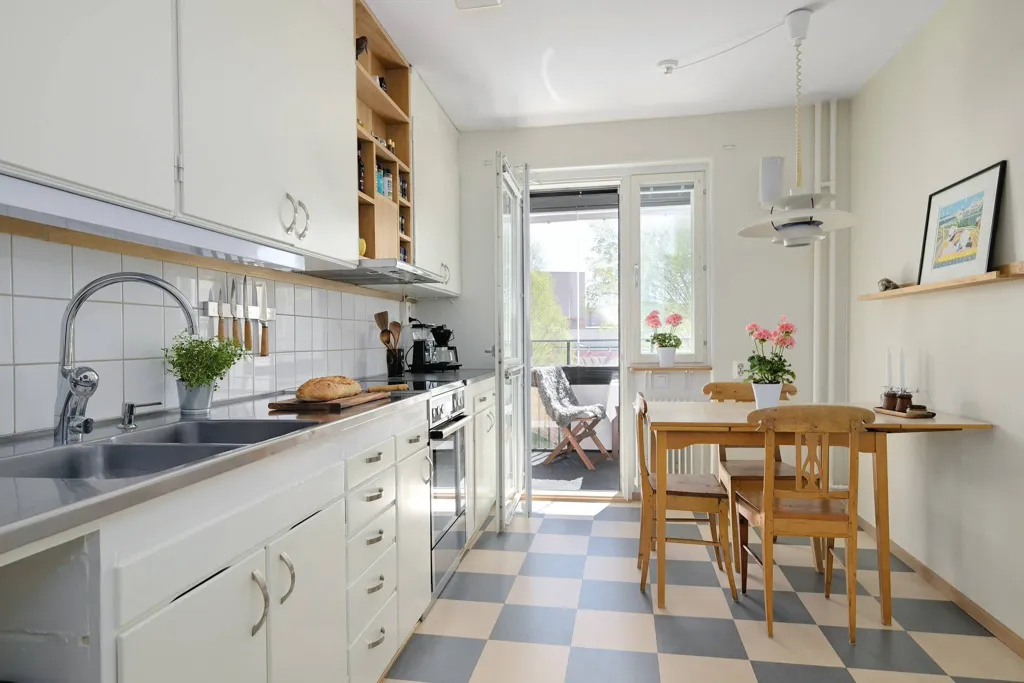 Köök - Apartment with Balcony in Umeå Centre