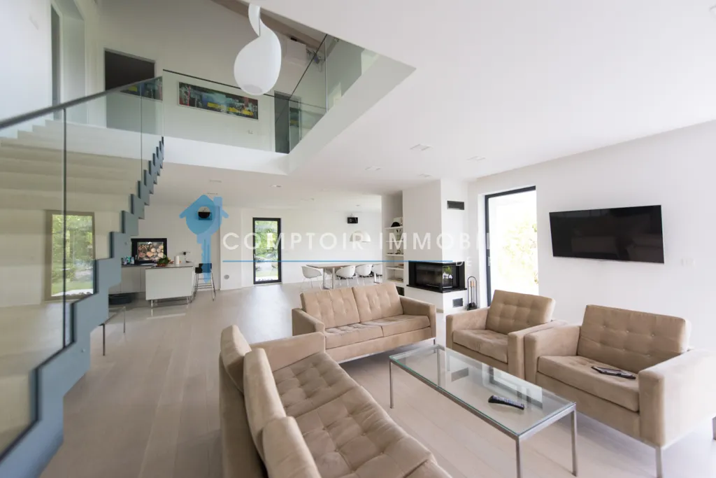 Living Room - Apartment with Terraces in Montpellier Creative Quarter