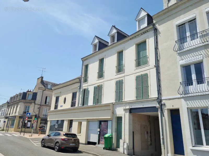 Extérieur - Immeuble de Rapport avec Parking au Centre du Mans