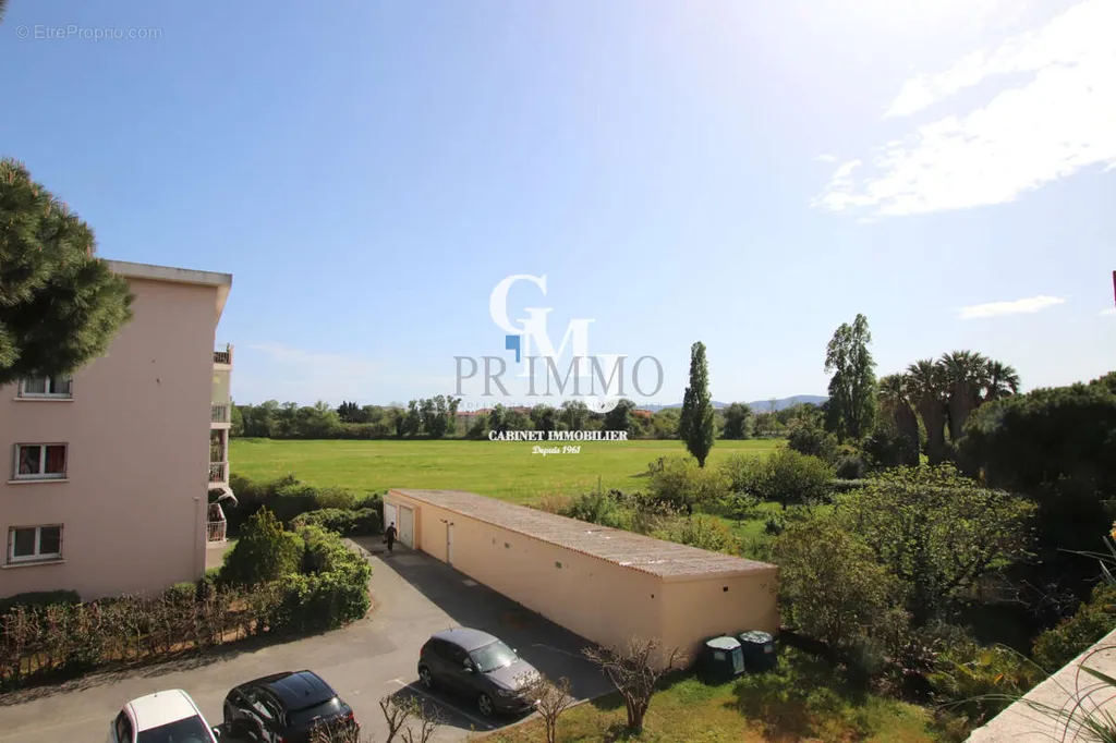 Välivaade - Renovated Flat with Balcony in Fréjus