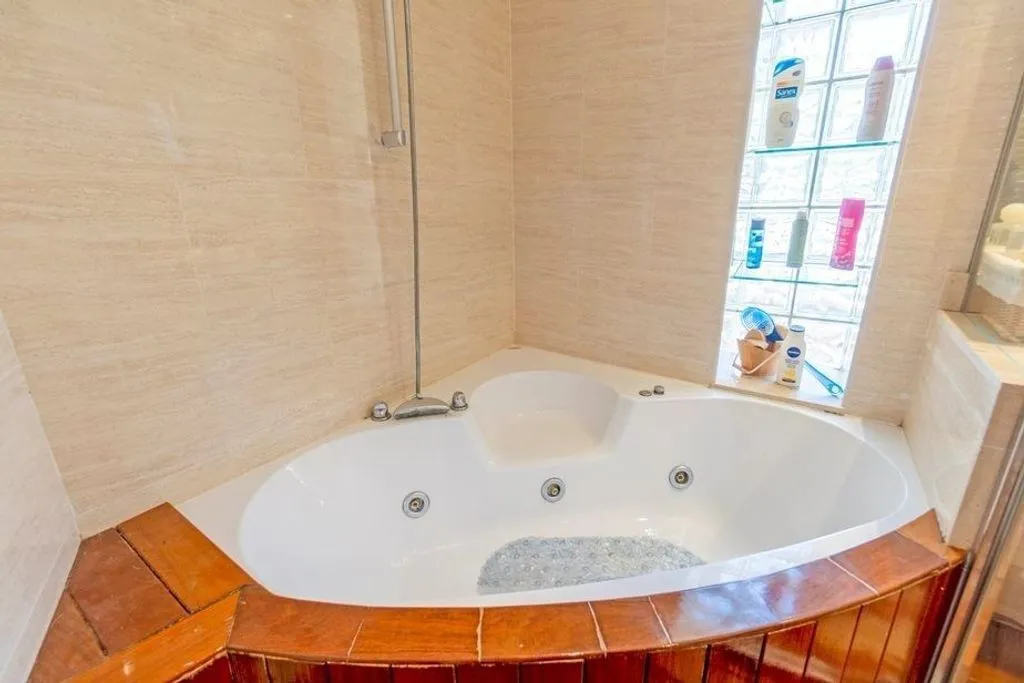Vannitoad - Detached House with Pool in Plana Novella