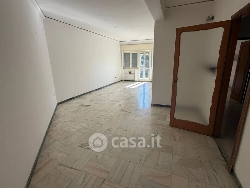 Pièces - Bright Apartment with Balcony in Naples
