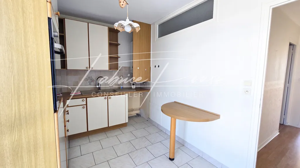 Köök - Apartment with Balcony in La Rochelle