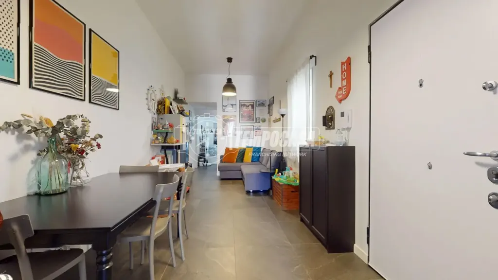 Esik - Central Apartment with Balcony in Bari
