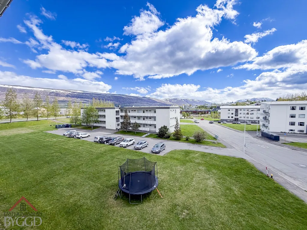Rõdu - Apartment with South Balcony in Akureyri