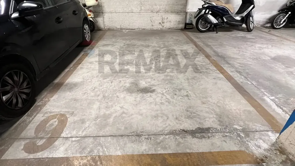 Garage - Apartment with Balcony in Chieti Centre