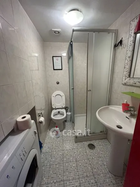 Bathrooms - Central Studio Flat in Naples