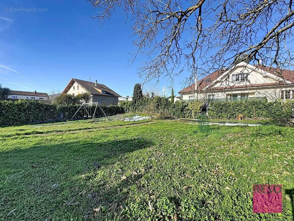 Jardin - Terrain à Bâtir de 500 m² à Annemasse