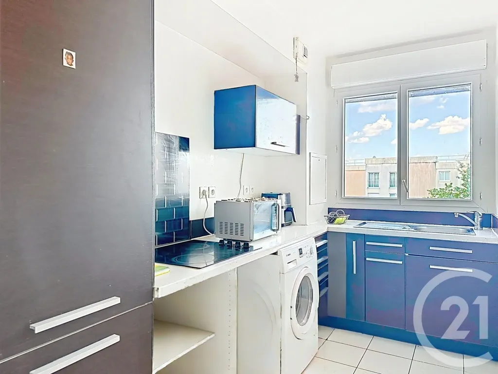 Kitchen - 2-Bedroom Apartment with Balcony in Créteil