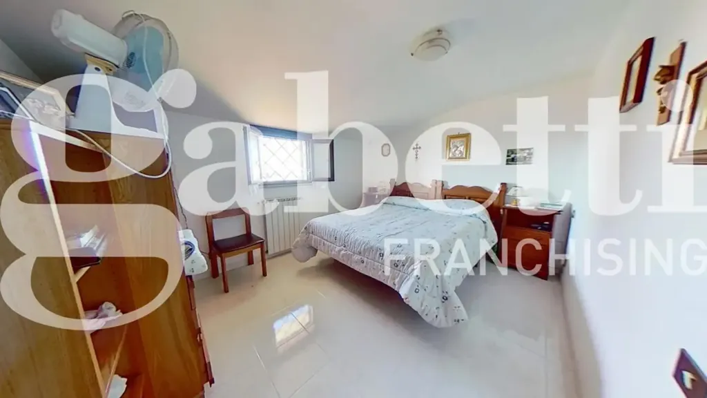 Chambres - Villa with Balcony and Garden in Ladispoli