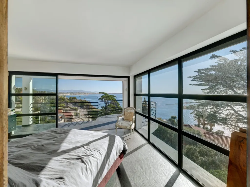 Chambres - Villa Luxueuse avec Vue Mer à Cannes Californie