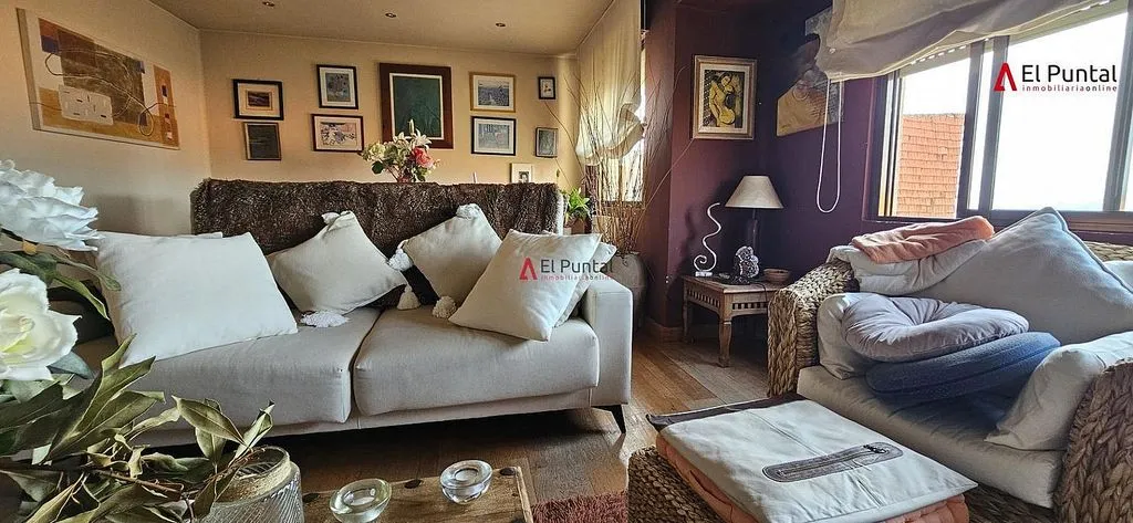 Séjour - Bay View Flat with Garage in City Centre