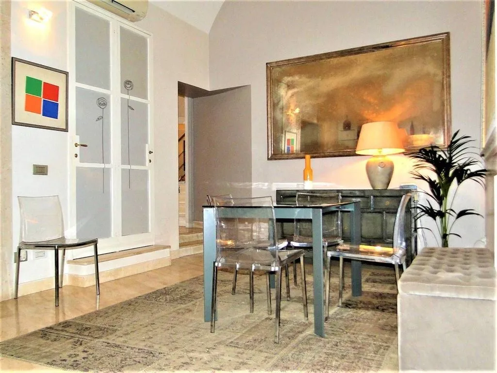 Söögituba - Luxury Apartment with Balcony in Rome