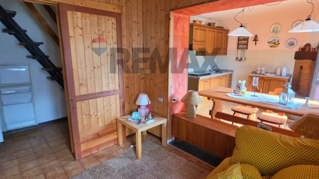 Living Room - Trilocale with Garden in Darzo