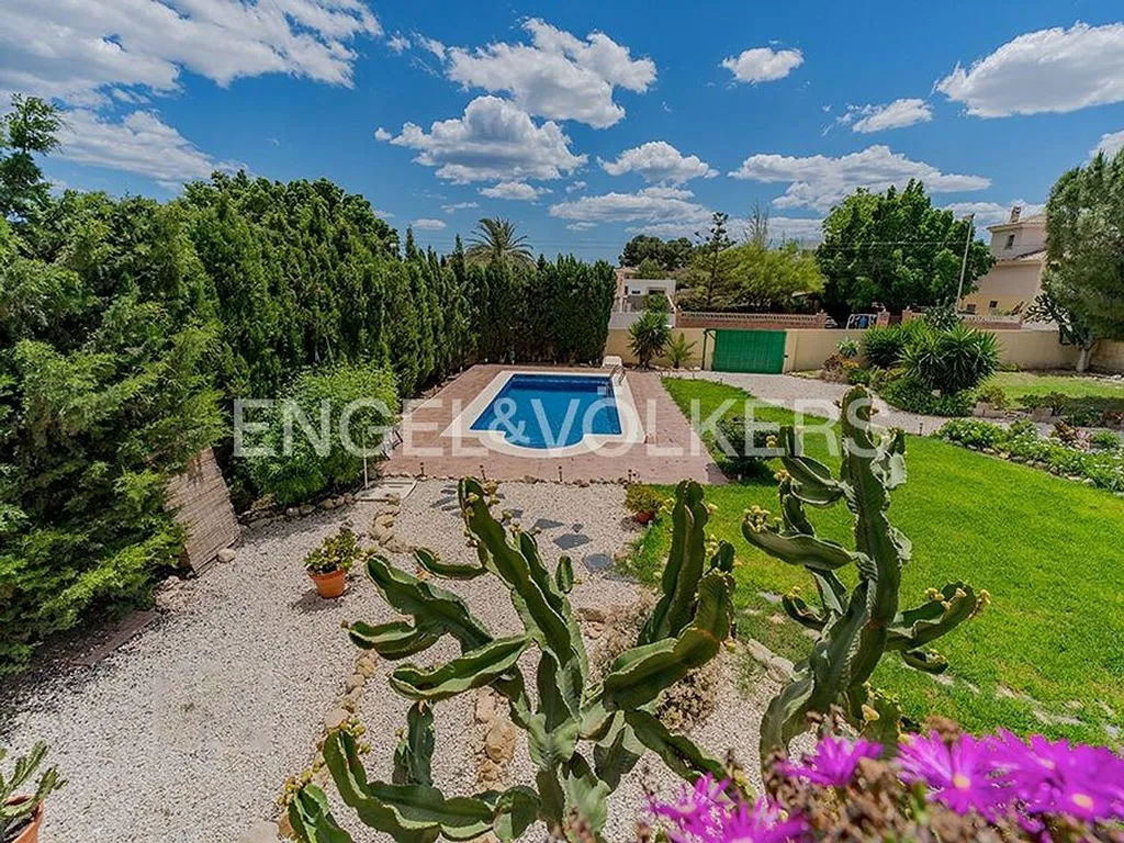 Piscine - Mediterranean Villa with Pool in Mutxamel