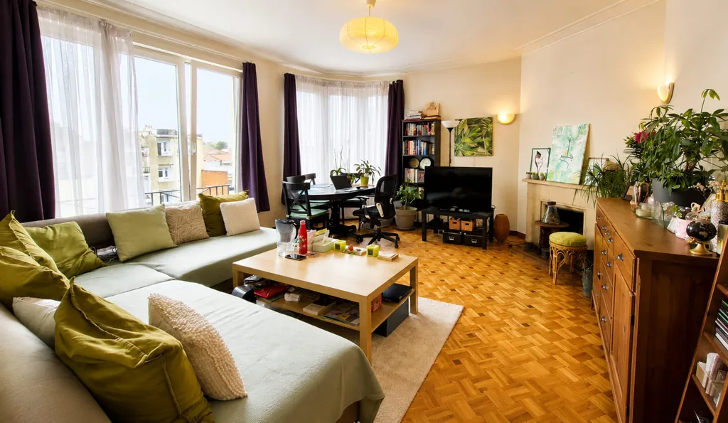 Séjour - Appartement avec Balcon près du Parc Josaphat à Schaerbeek