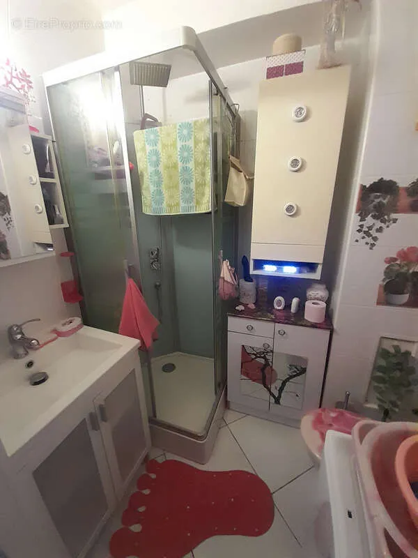 Salles de bain - Studio avec Ascenseur au Centre de La Grande Motte