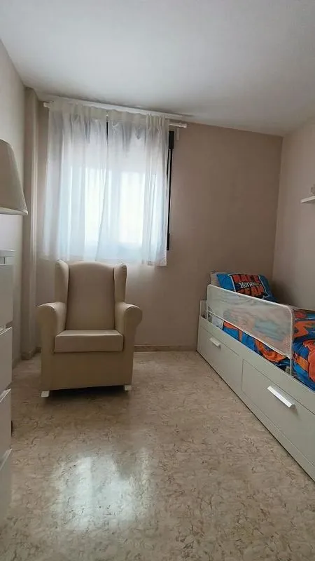 Chambres - Apartment with Balcony and Garage in Carcaixent