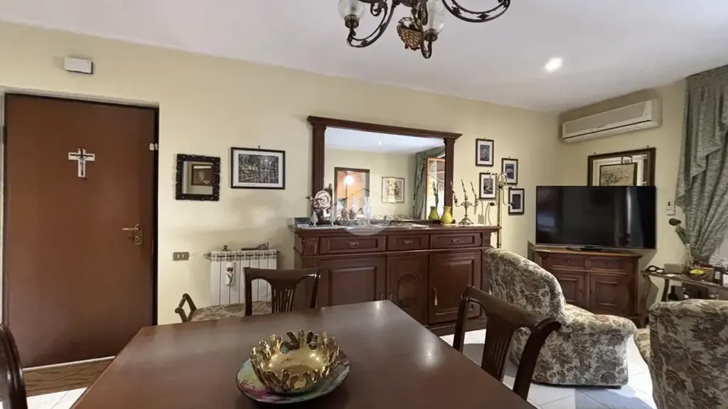 Salle à manger - Spacious Apartment with Balcony in Terni