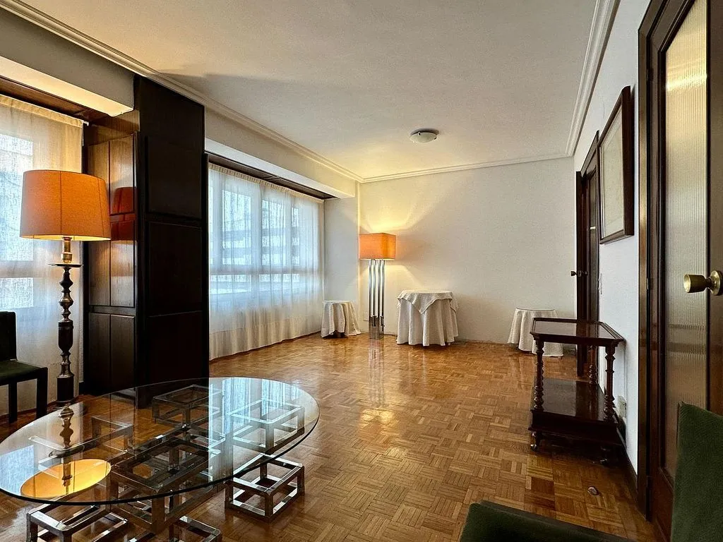 Séjour - Apartment with South View in Pamplona