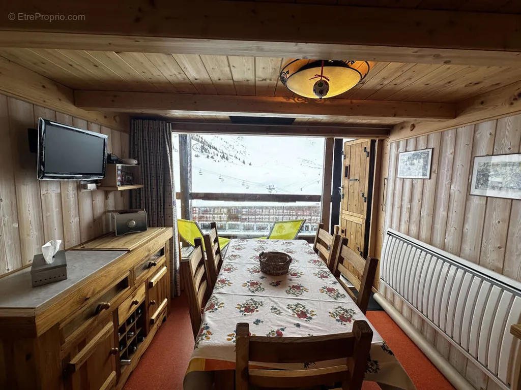 Söögituba - Studio with Balcony and Mountain View in Arc 2000