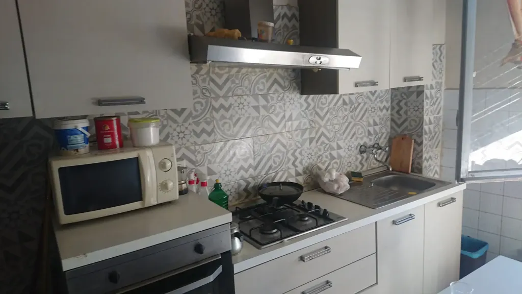 Cuisine - Apartment with Balcony in Guastalla