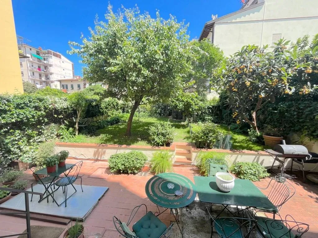 Terrass - Luxury Flat with Private Garden in Florence
