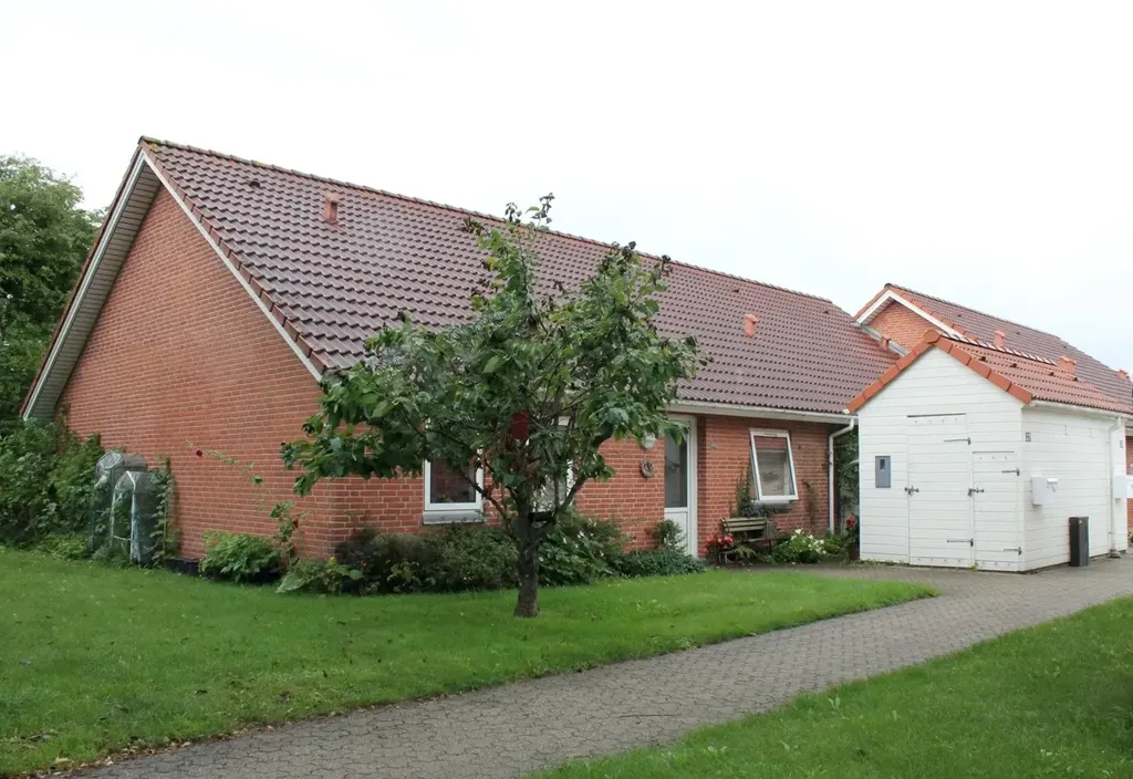 Välivaade - Two-Bedroom Flat on Vestergade, Nørager
