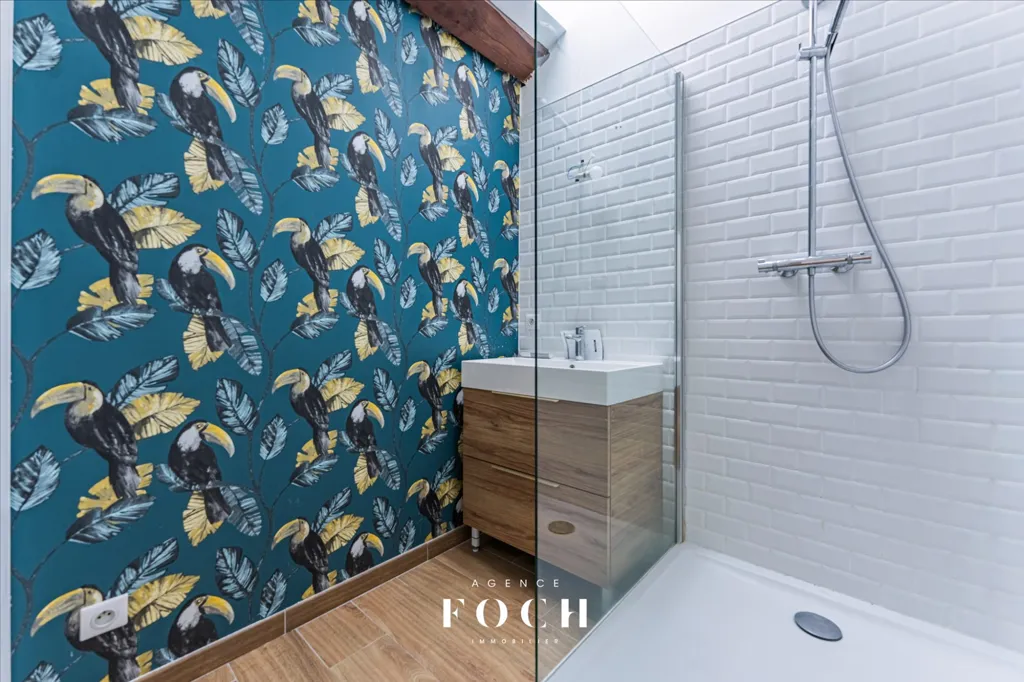 Salles de bain - Appartement Duplex avec 4 Chambres à Nancy