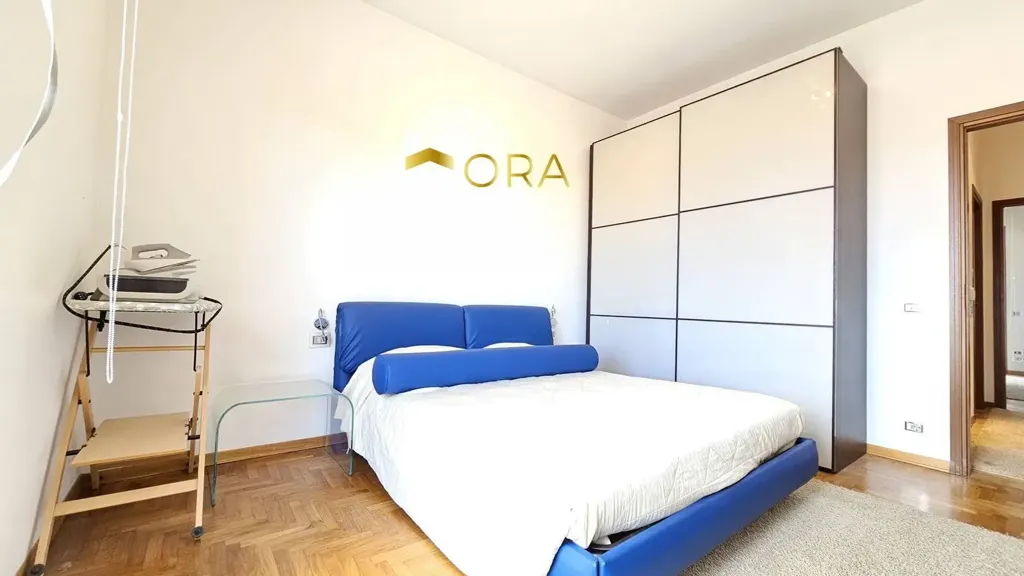 Chambres - Quadrilocale with Balcony in Florence